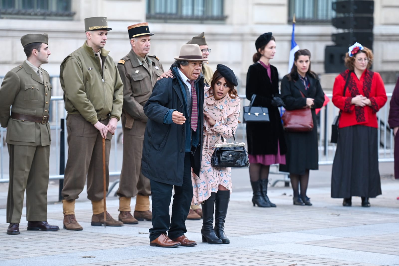 Acteurs déguisés pour le spectacle