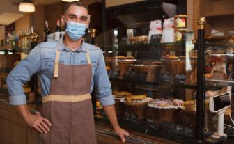 Professionnel boulanger